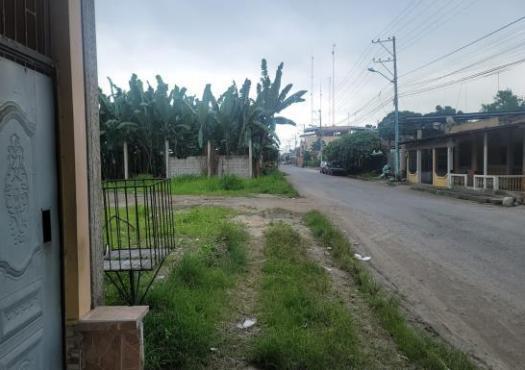 Predio rústico ubicado frente a la calle Velasco Ibarra