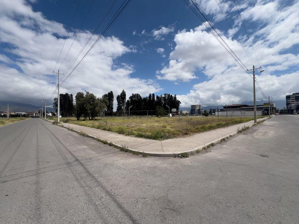 Terreno en venta en Urb. Business Center, Riobamba