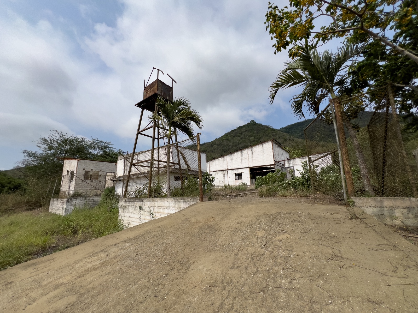 Venta de Terreno Rural en Montecristi