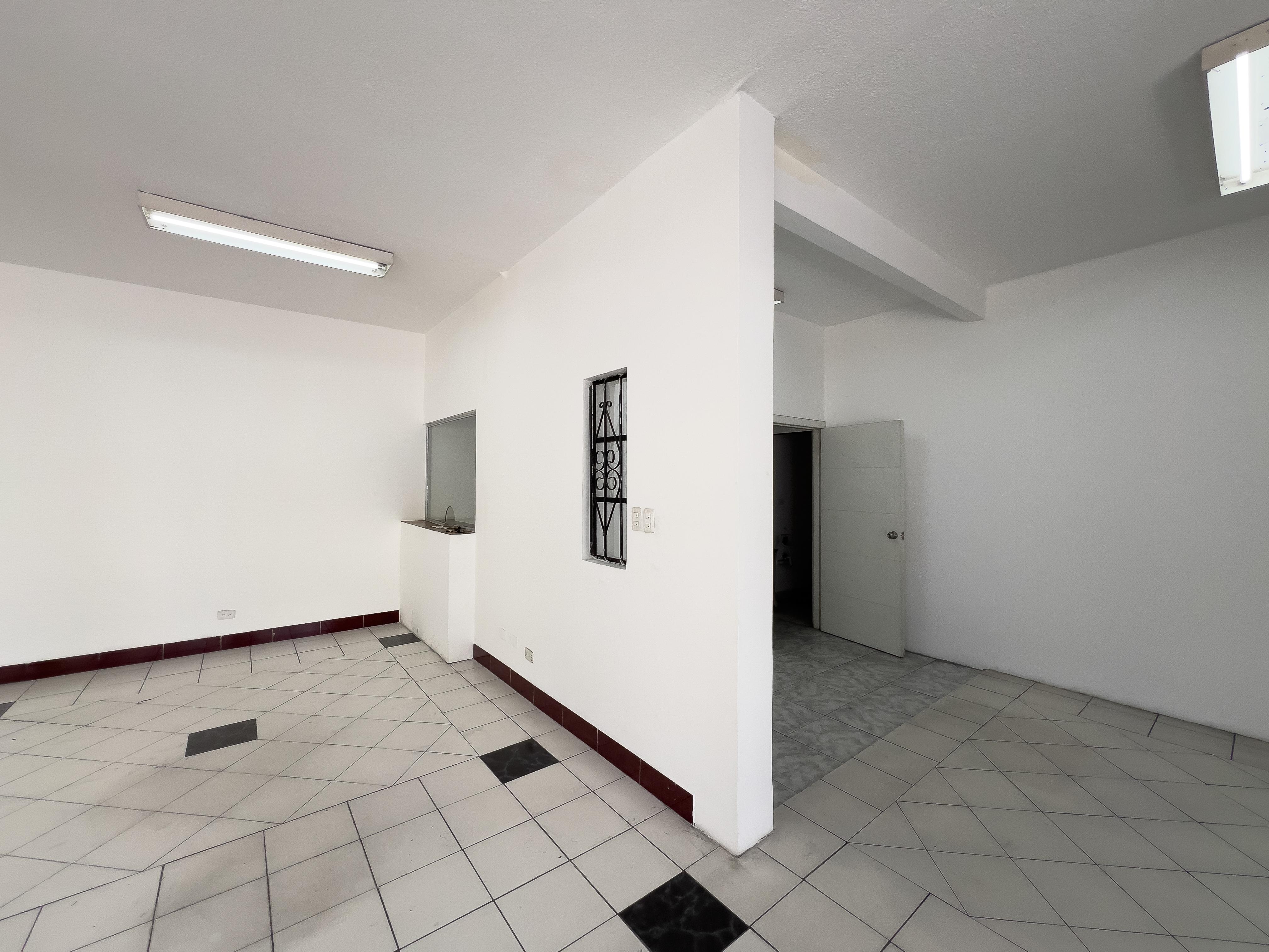 Local comercial con galpón