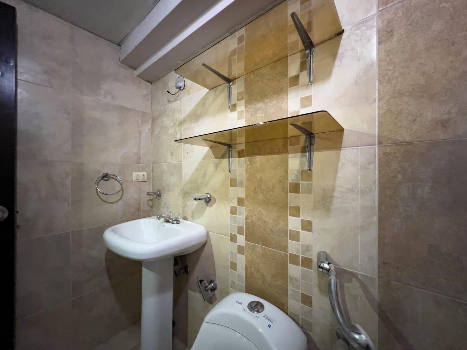 Casa en Venta, Conjunto Acacias II, Cdla Colinas de Rocafuerte, Manta