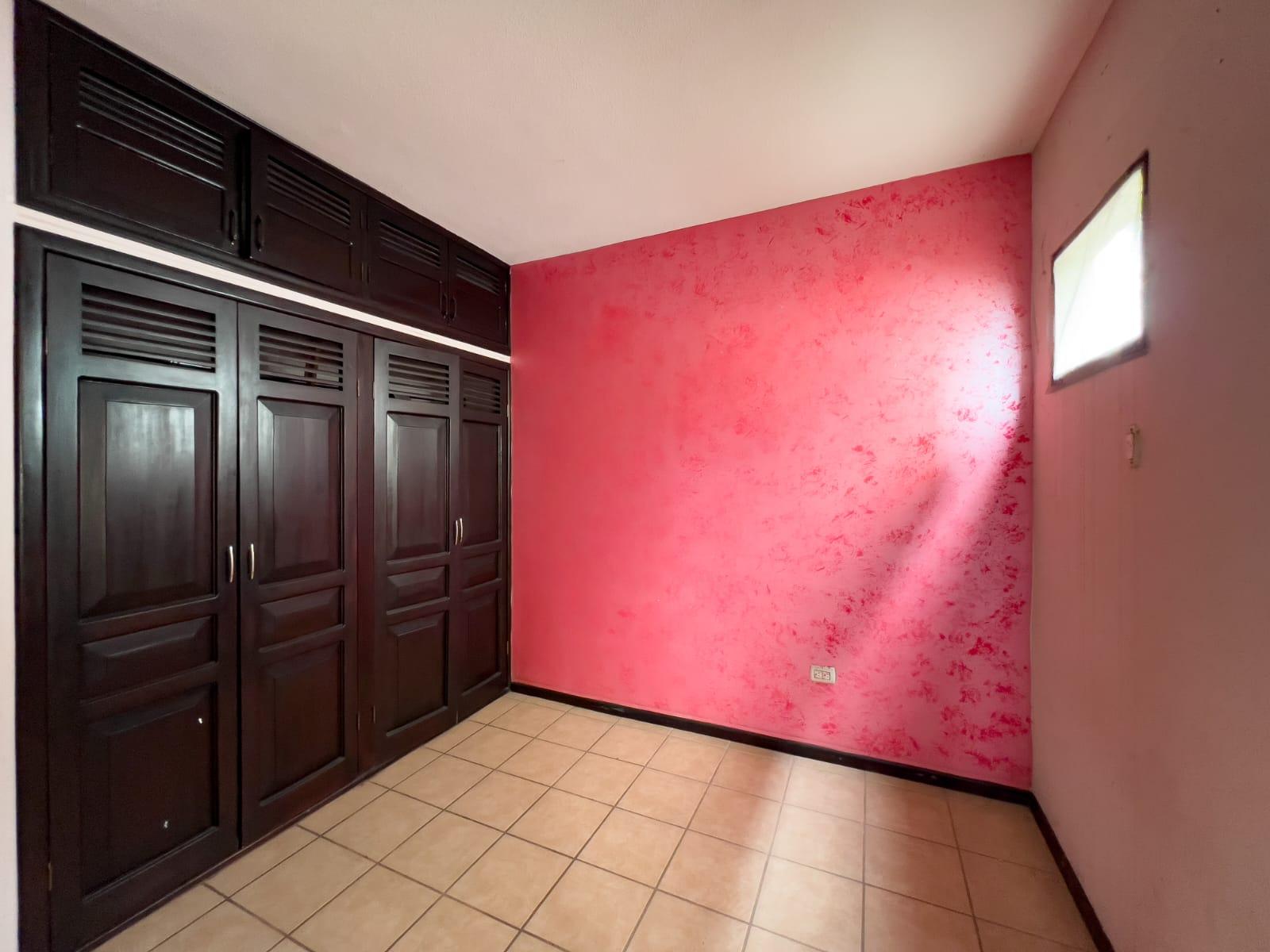 Casa en Venta, Conjunto Acacias II, Cdla Colinas de Rocafuerte, Manta