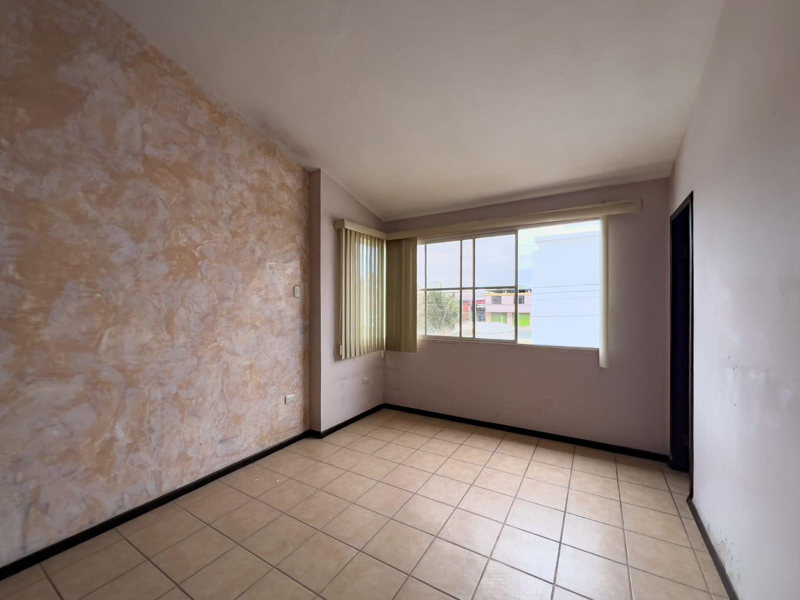 Casa en Venta, Conjunto Acacias II, Cdla Colinas de Rocafuerte, Manta
