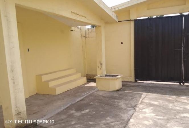 Casa Con Locales Comerciales, En La Independencia Quinindé