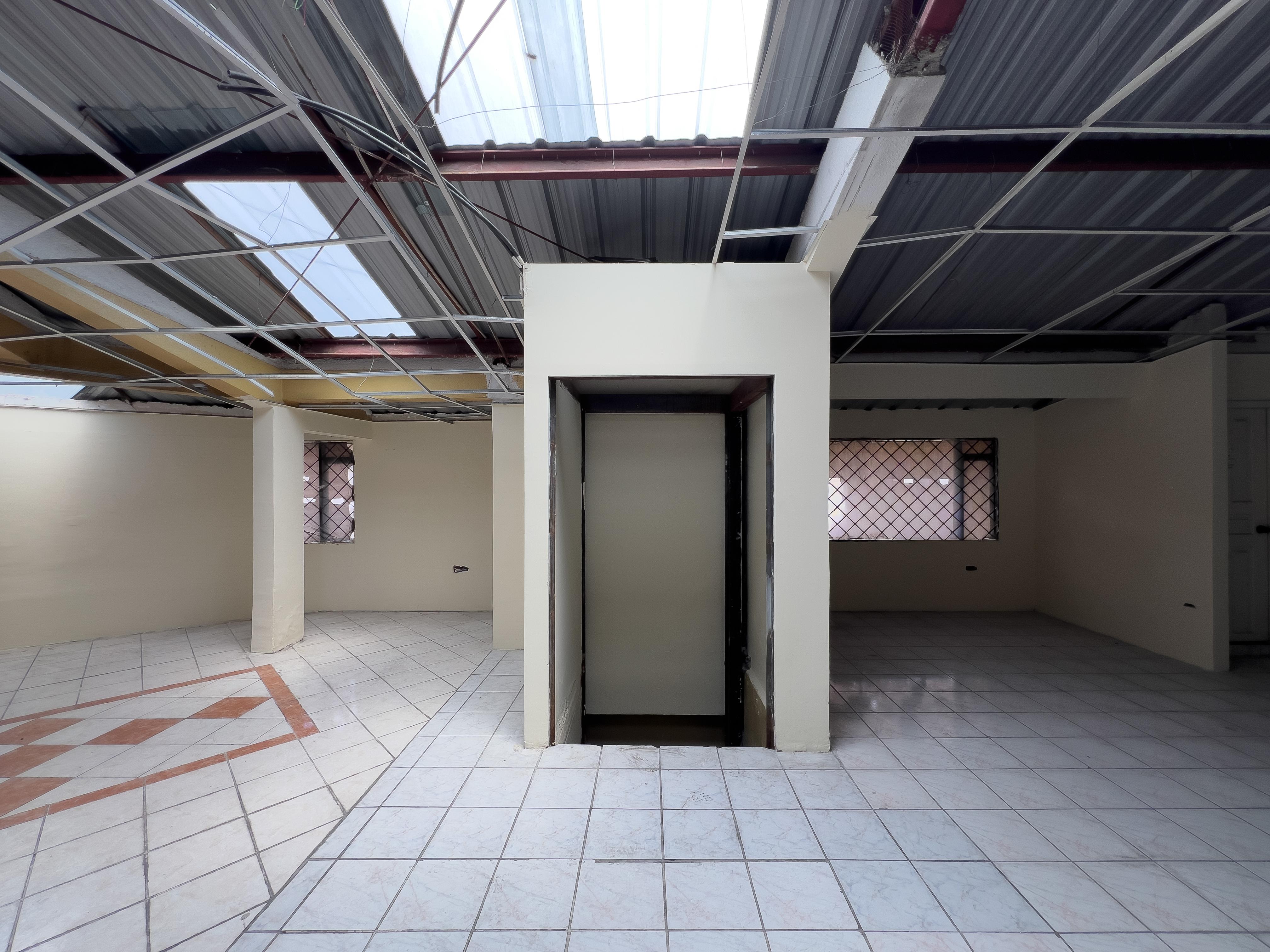 Galpón y Bodega de 340,40m2 Parroquia Chimbacalle En Los Andes