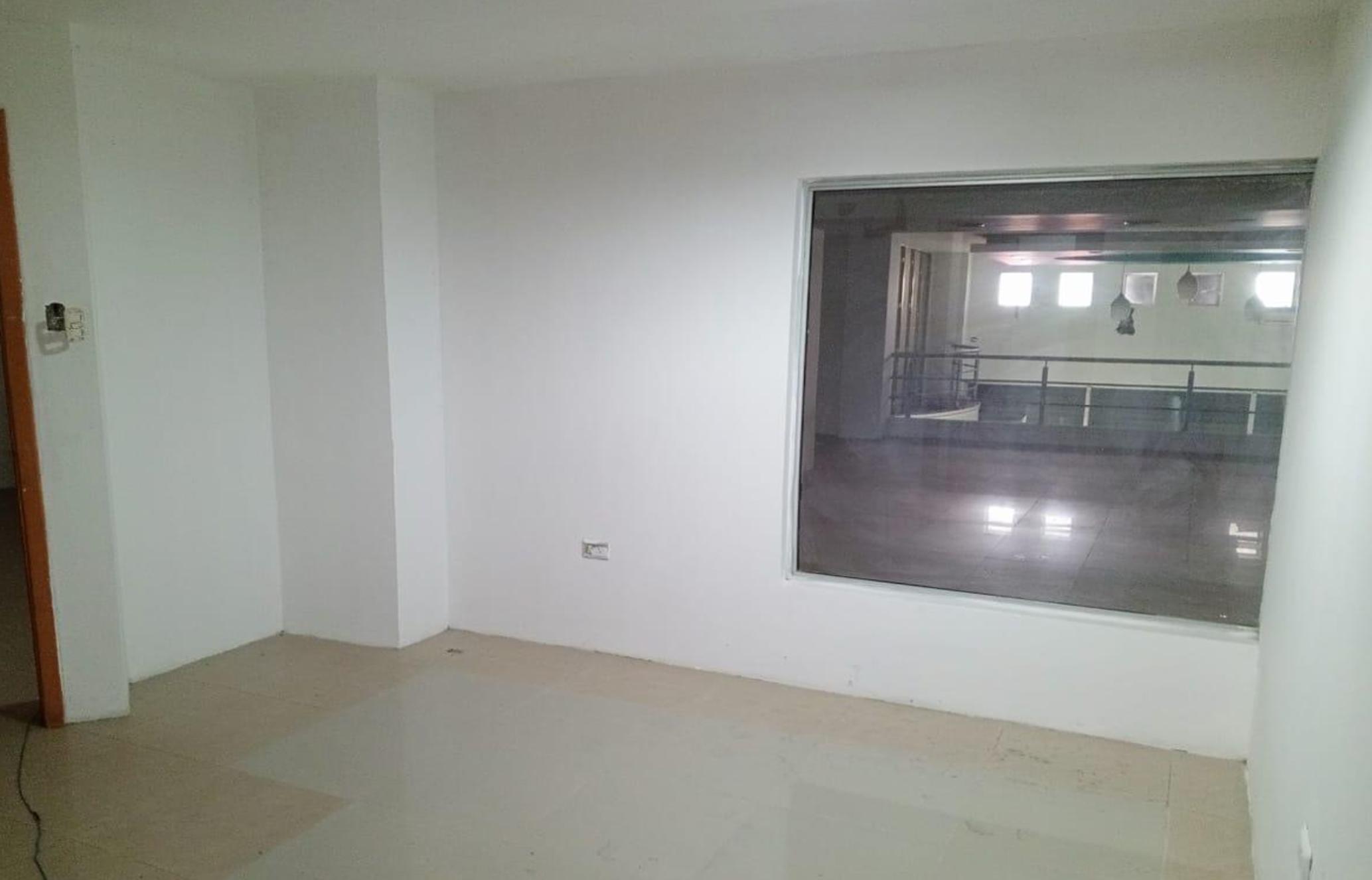 Edificio comercial en Machala
