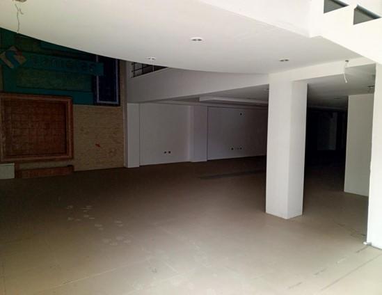 Edificio comercial en Machala