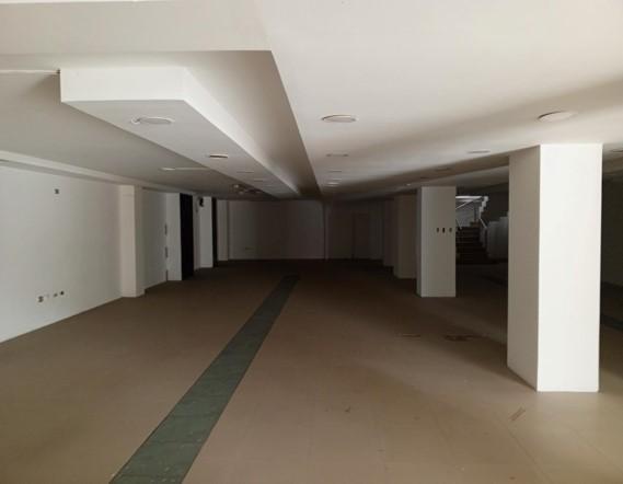 Edificio comercial en Machala