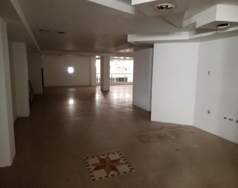 Edificio comercial en Machala