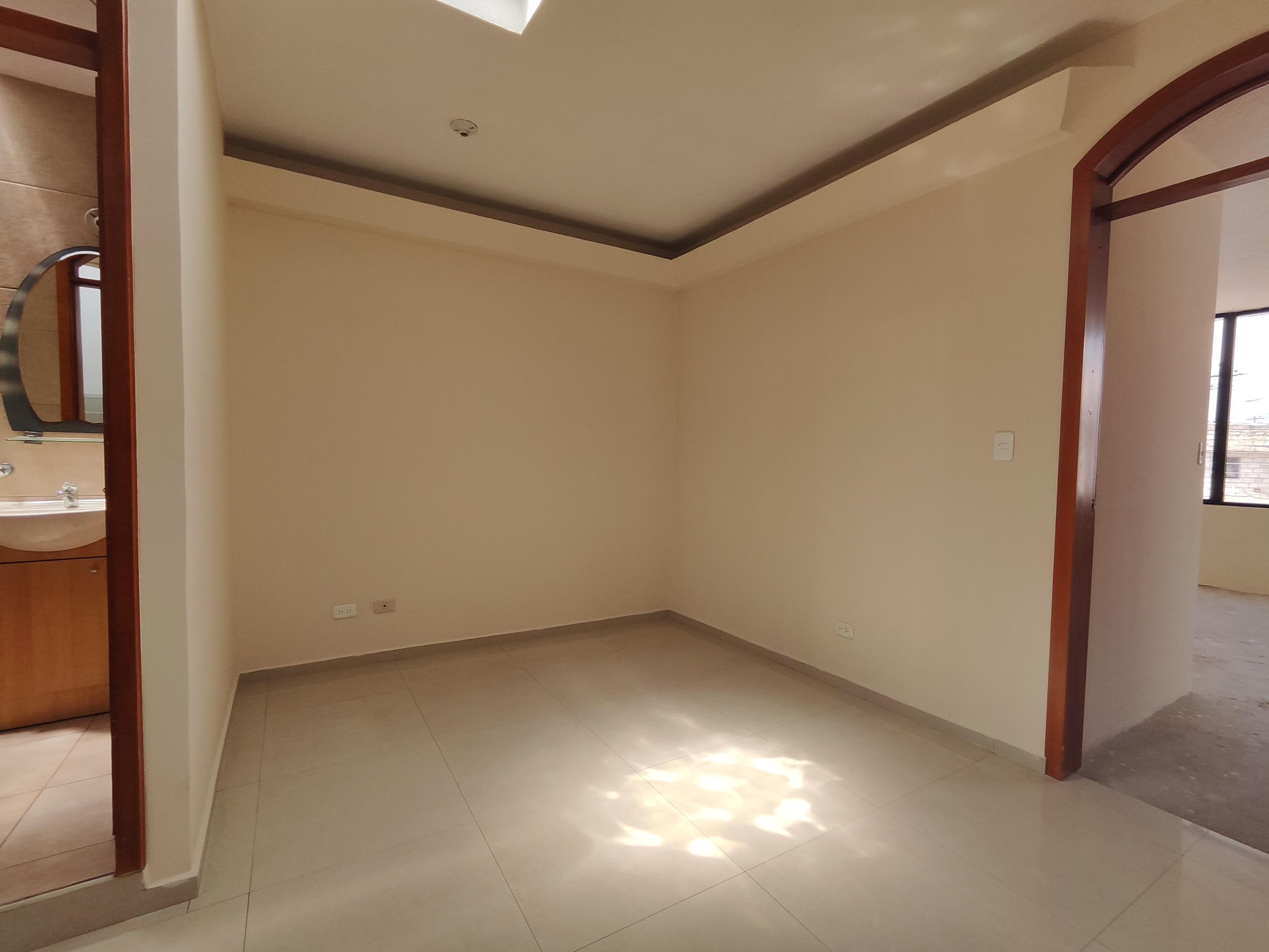 Venta Departamento  Dúplex en el Comite del Pueblo
