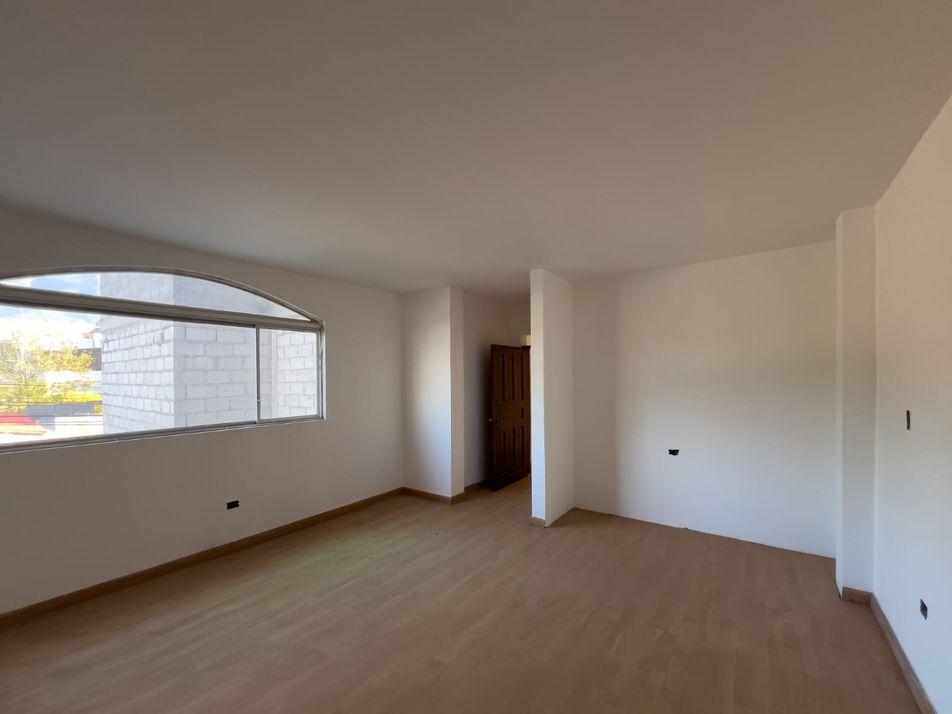 De Venta Hermosa Casa, Imbabura, Ciudad Atuntaqui.