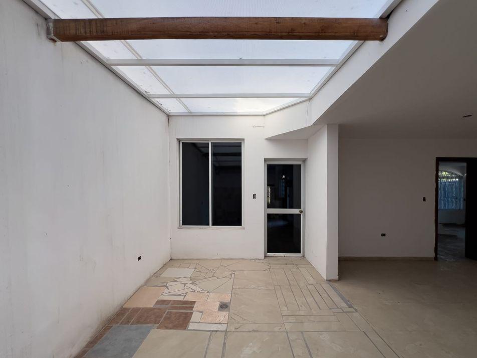 De Venta Hermosa Casa, Imbabura, Ciudad Atuntaqui.