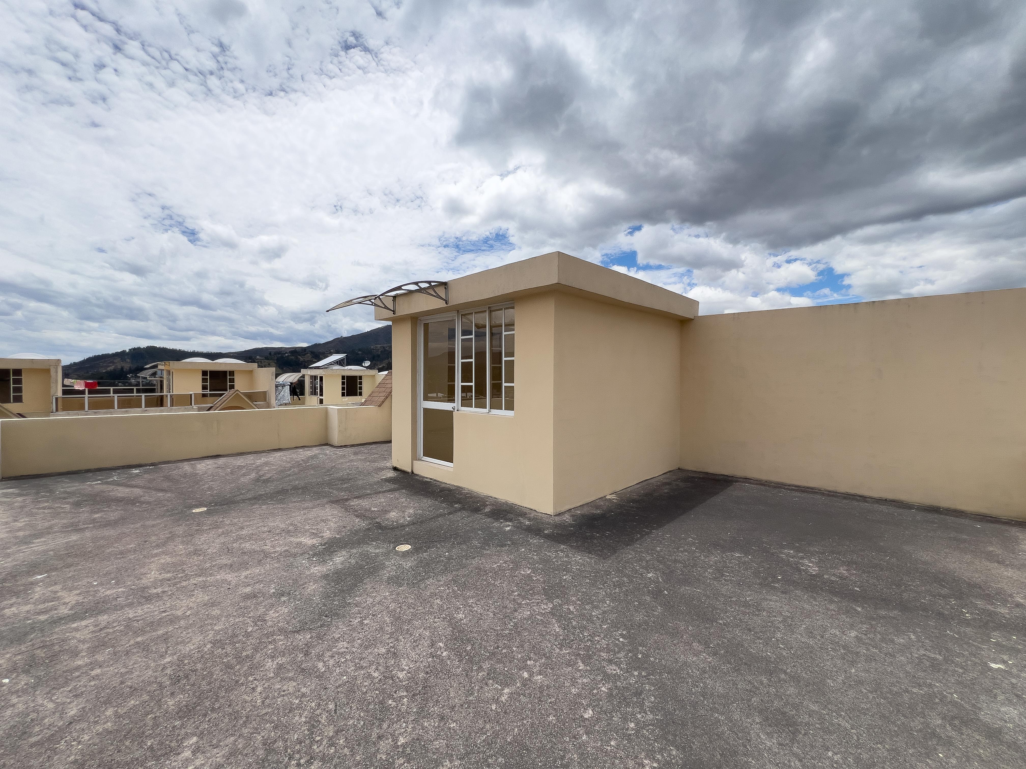 Casa en Venta en la Armenia, Conocoto