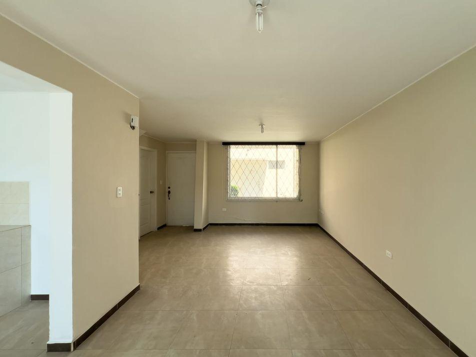 Vivienda de 2 Plantas en Av. El Retorno