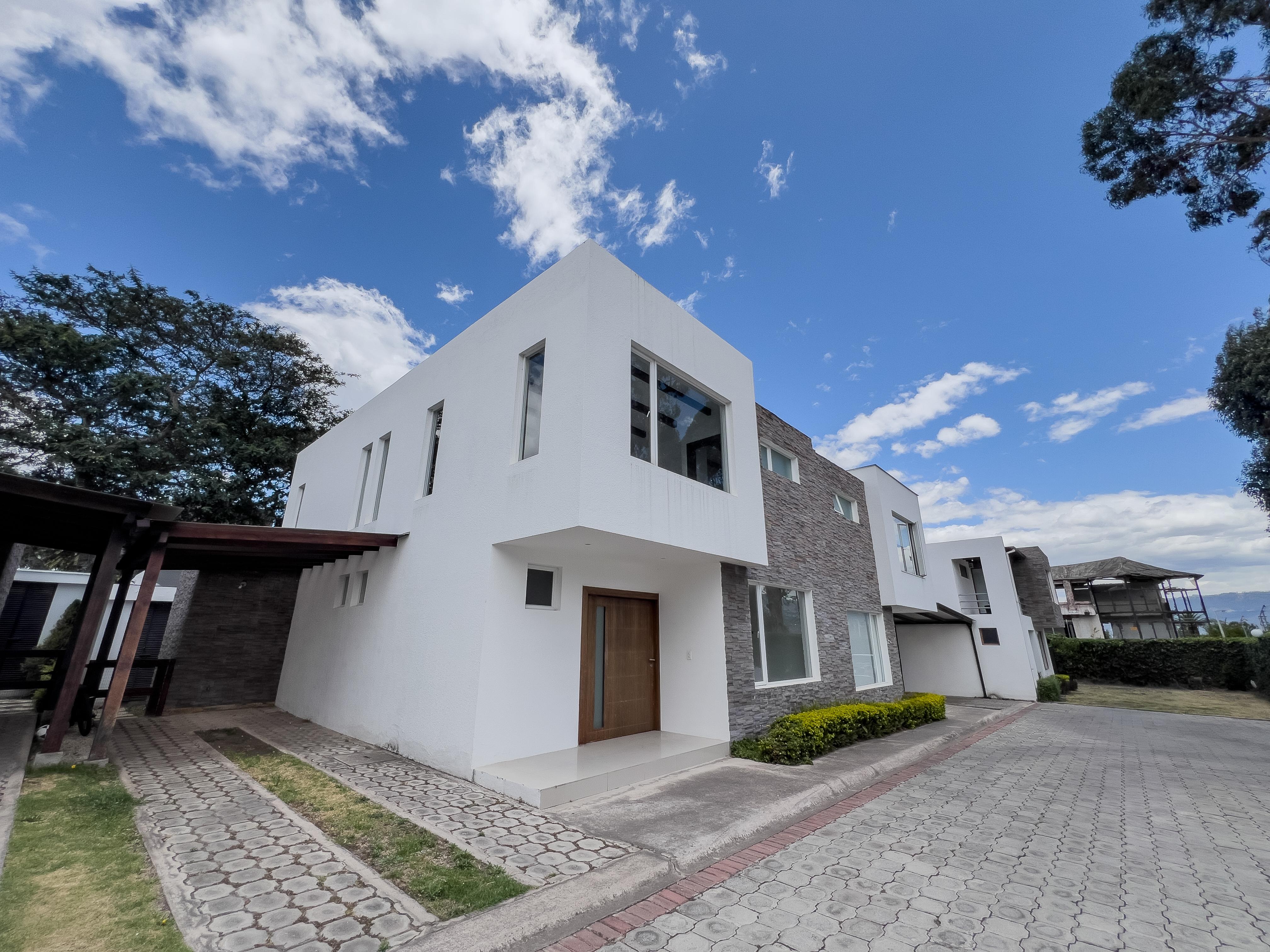 Casa en Tumbaco, Calle río Chiche