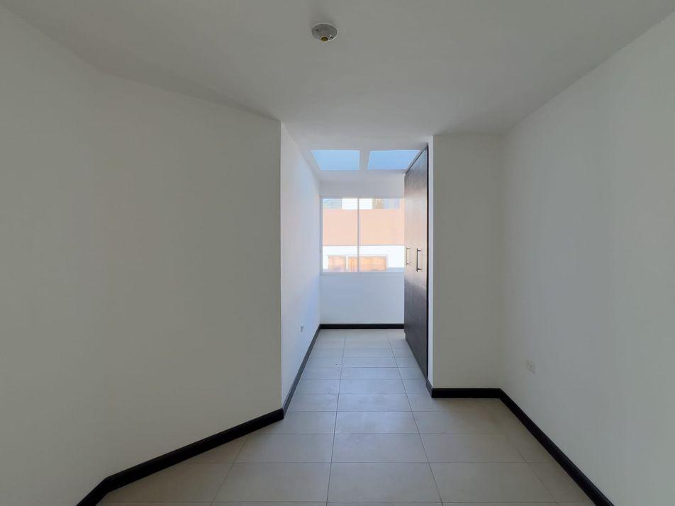 Casa En Venta, Aplica Crédito Vip 4.87%, Sector Huertos Familiares Azaya, Ibarra