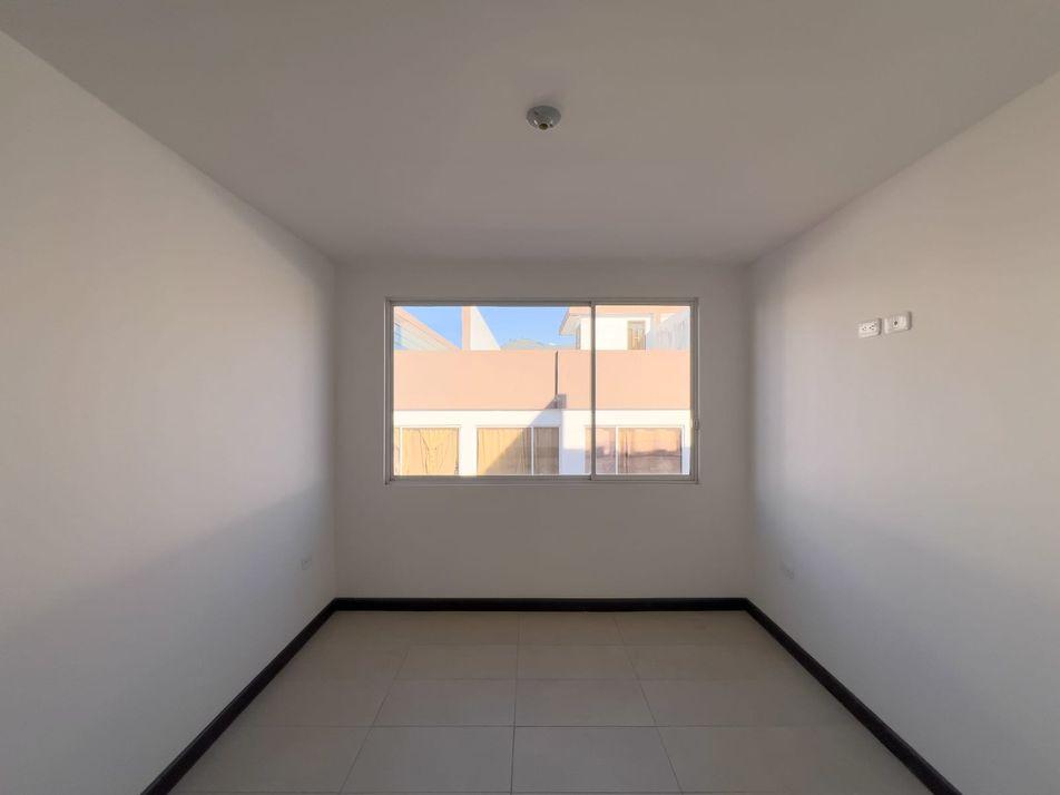Casa En Venta, Aplica Crédito Vip 4.87%, Sector Huertos Familiares Azaya, Ibarra
