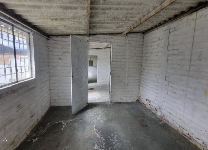 Casa en  Sector Tes Tolas, parroquia El Ángel , cantón Espejo Carchi - Espejo 499,59 m²