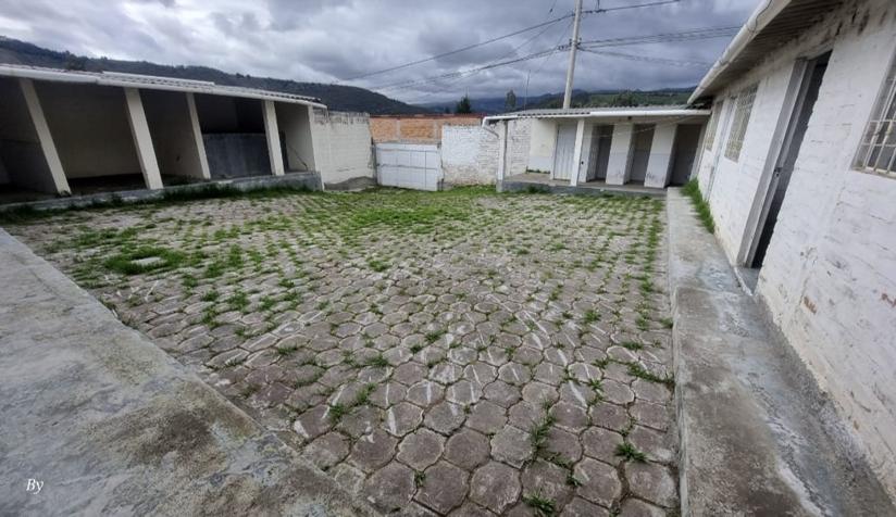 Casa en  Sector Tes Tolas, parroquia El Ángel , cantón Espejo Carchi - Espejo 499,59 m²