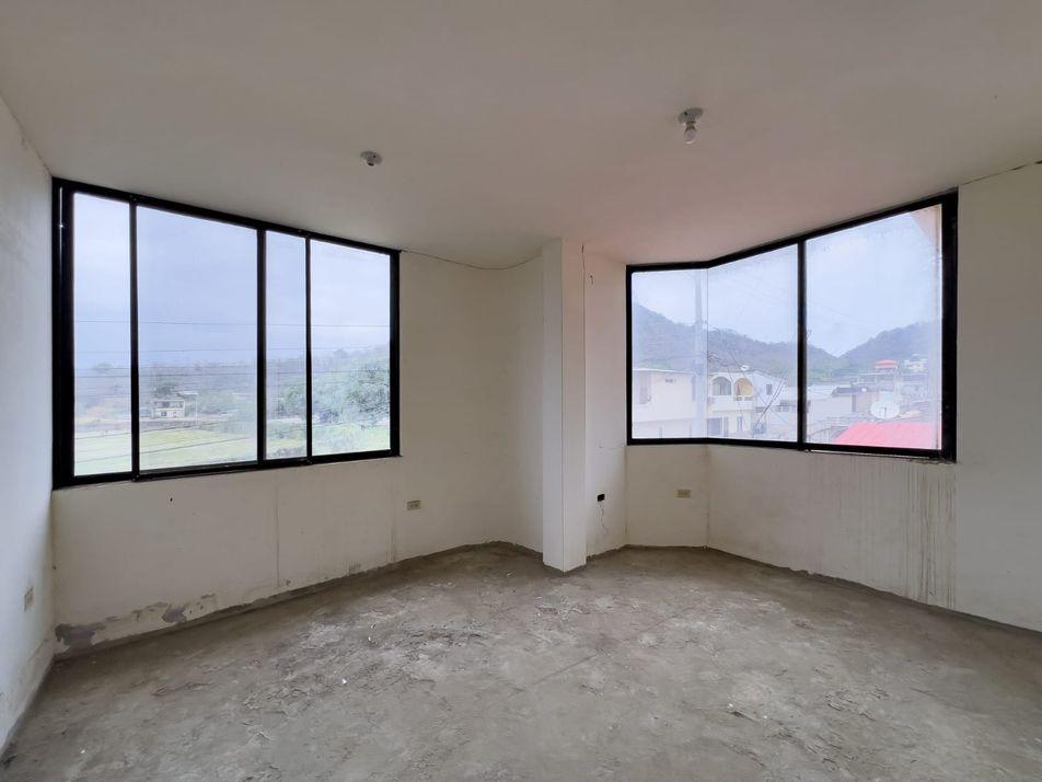 Vivienda Multifamiliar De Tres Niveles
