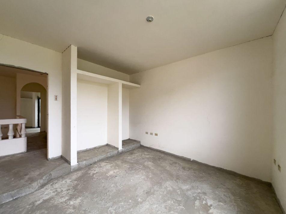 Vivienda Multifamiliar De Tres Niveles