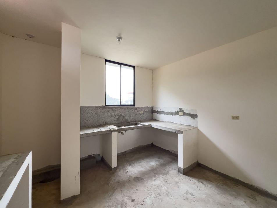 Vivienda Multifamiliar De Tres Niveles