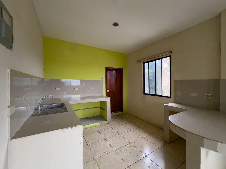 Vivienda Multifamiliar De Tres Niveles