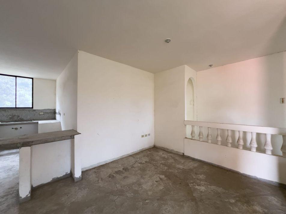 Vivienda Multifamiliar De Tres Niveles
