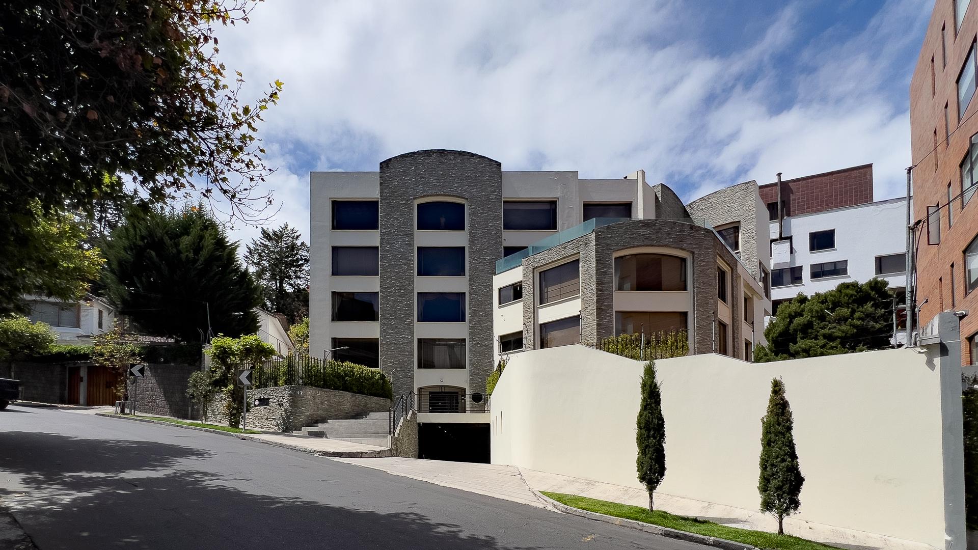 Departamento Dúplex en Venta en Bellavista, Quito