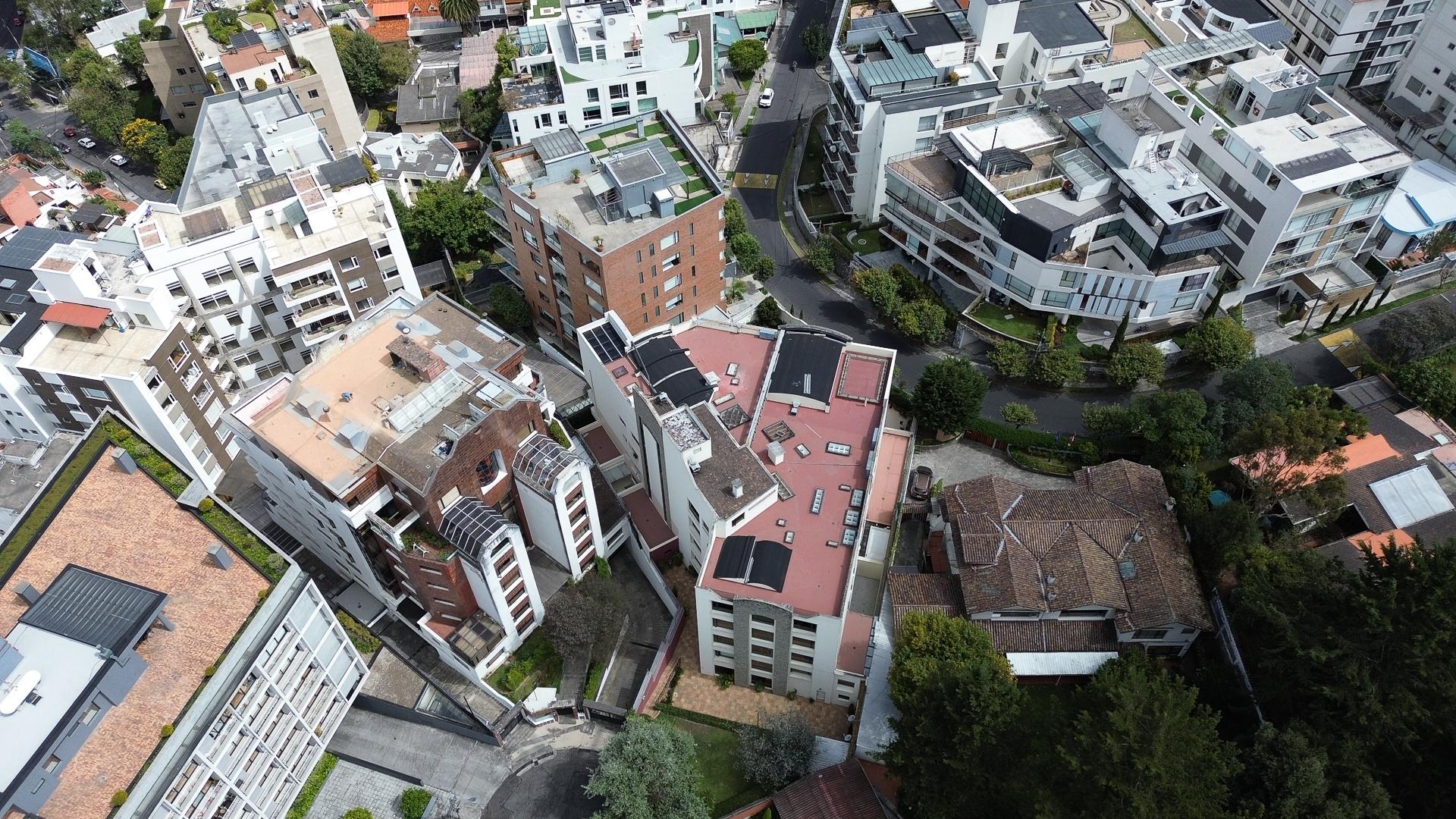 Departamento Dúplex en Venta en Bellavista, Quito