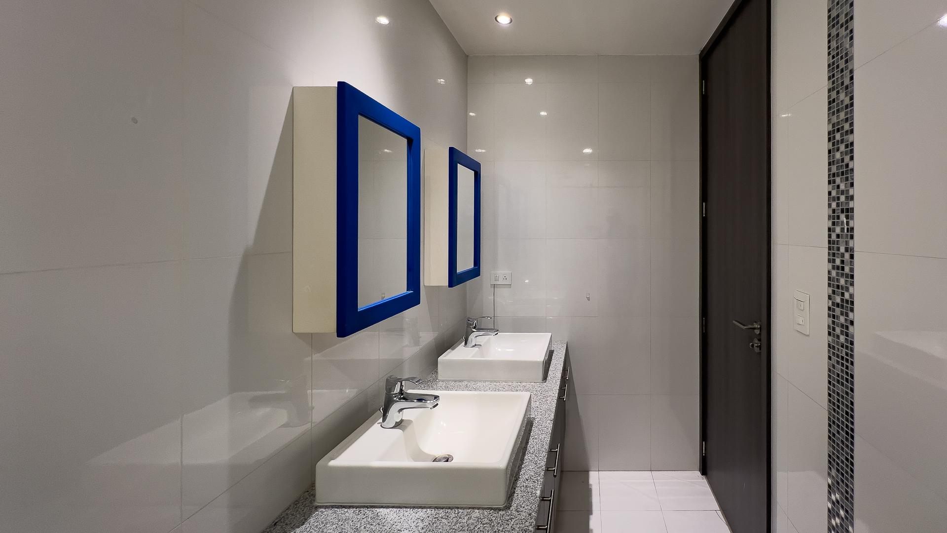 Departamento con balcón en la González Suárez