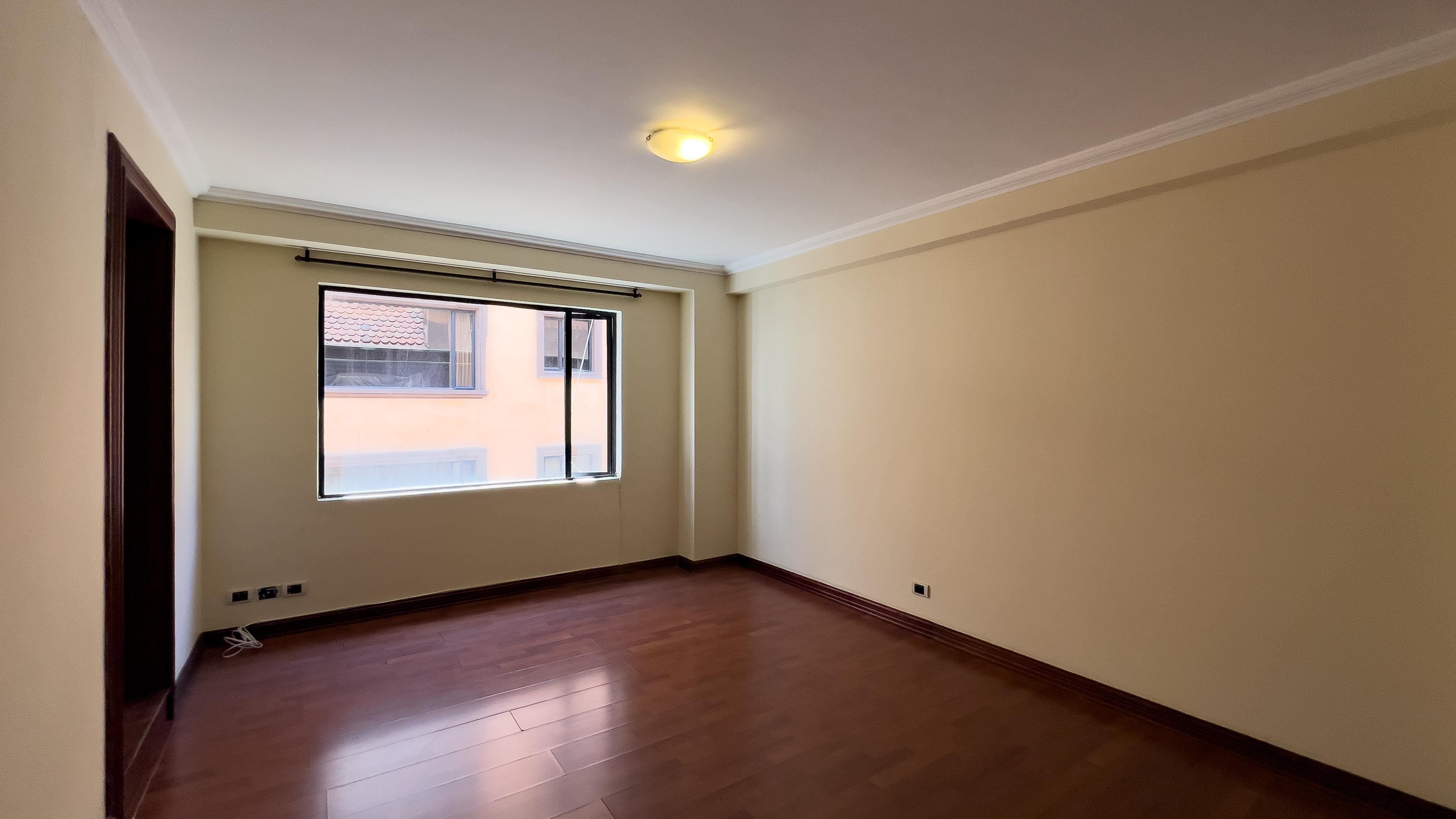 Departamento con balcón y terraza privada en La República del Salvador