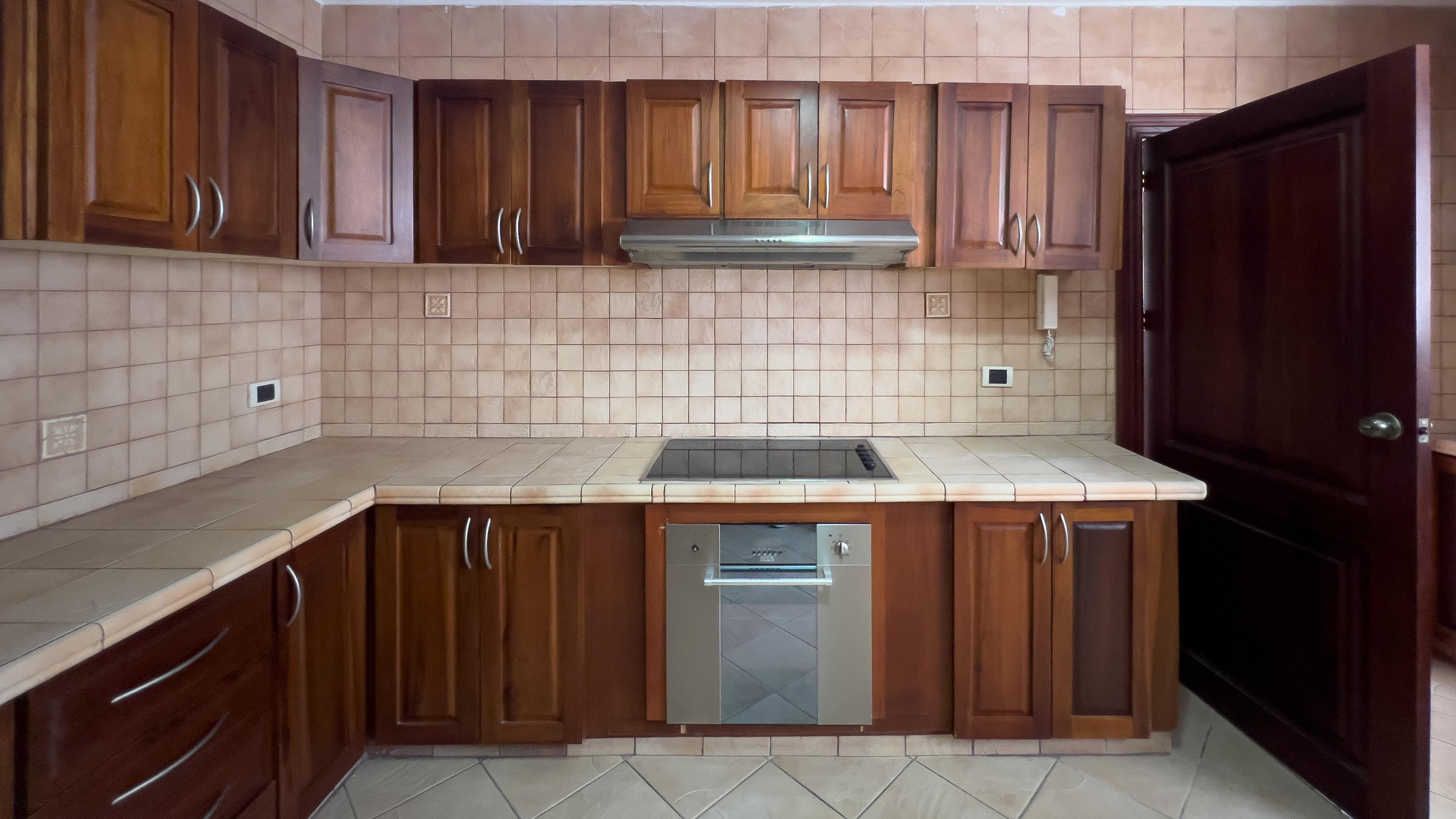 Departamento con balcón y terraza privada en La República del Salvador