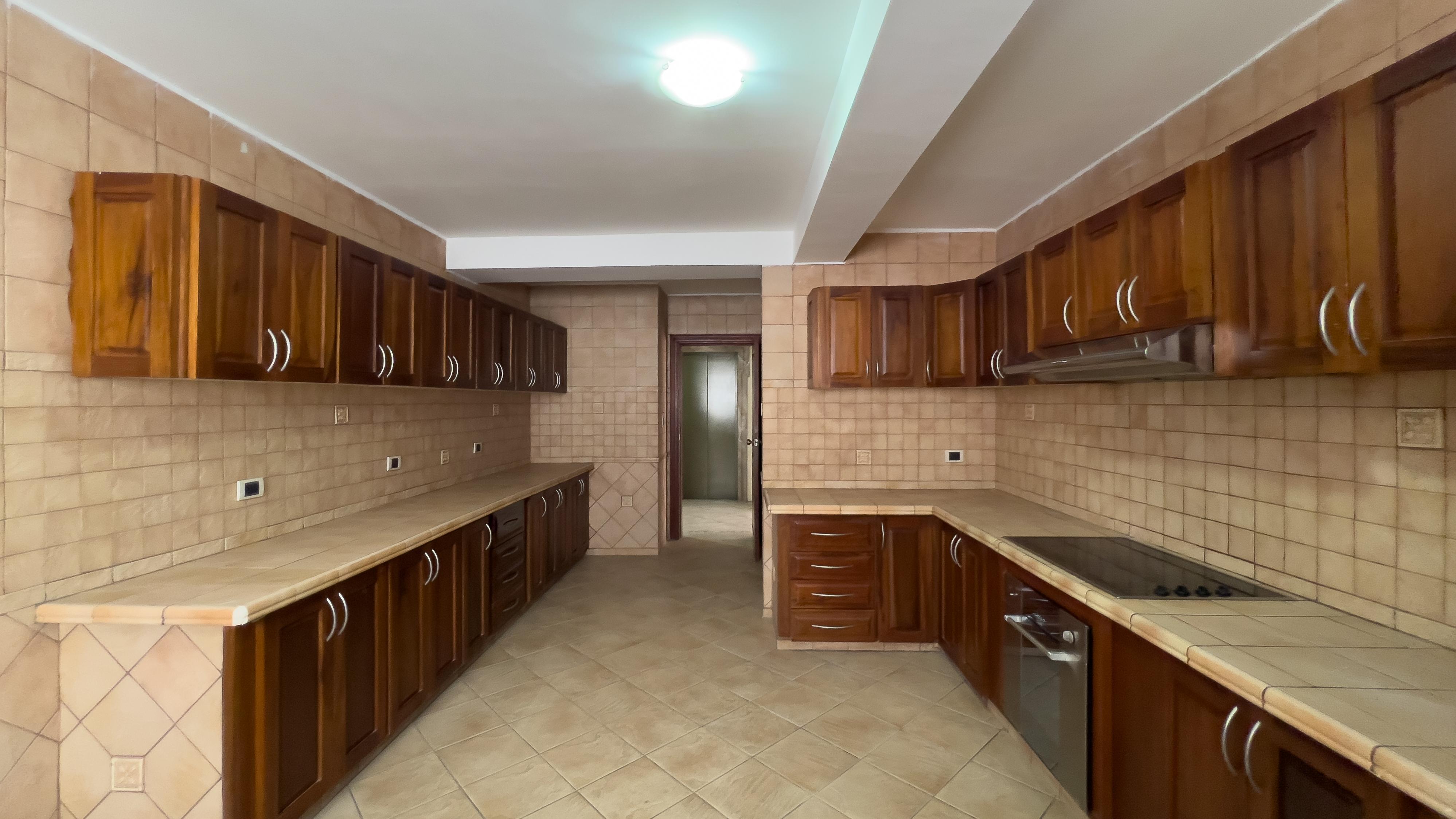 Departamento con balcón y terraza privada en La República del Salvador