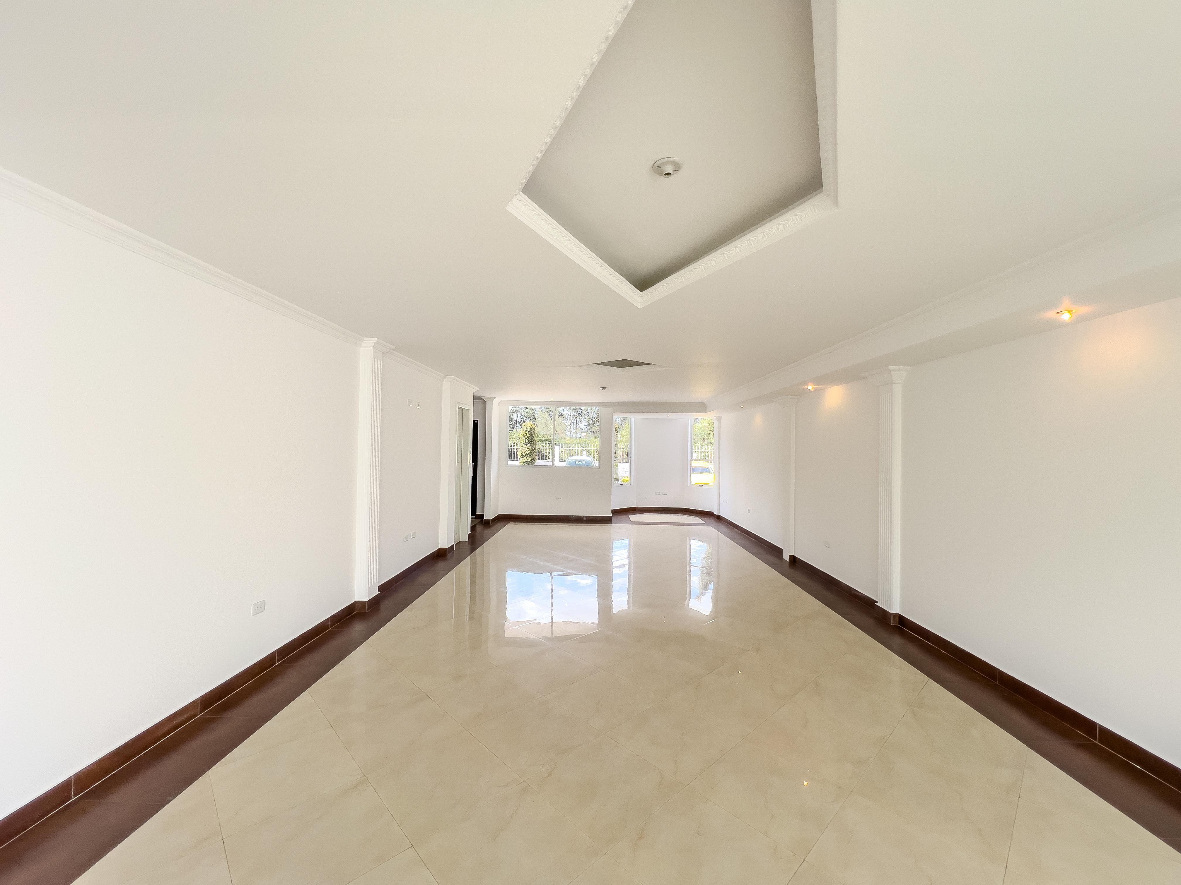 Casa en venta, Conocoto, Conjunto Fairyland, Av. Chillo Jijón