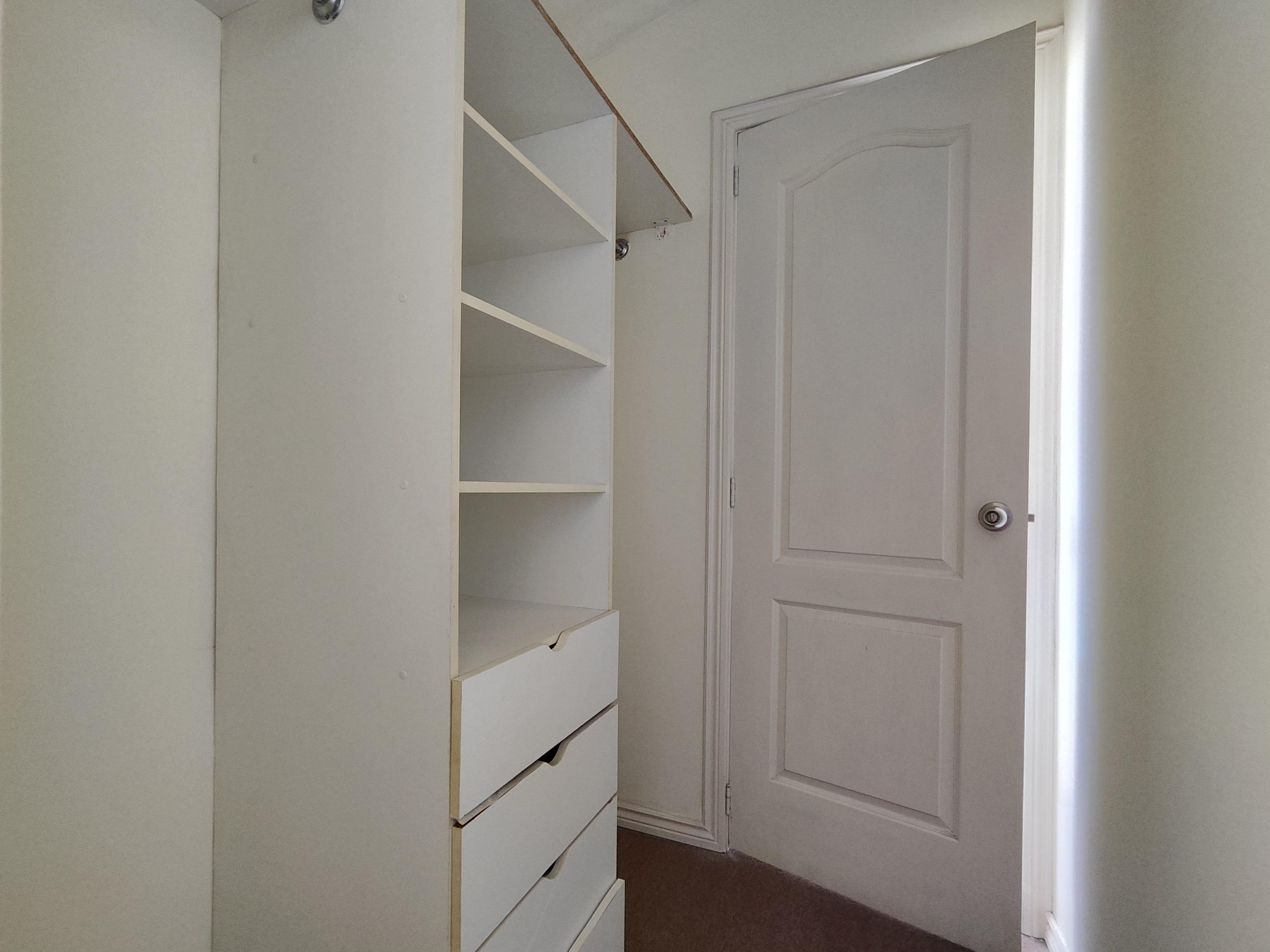 Casa en venta dentro de Conjunto Habitacional 