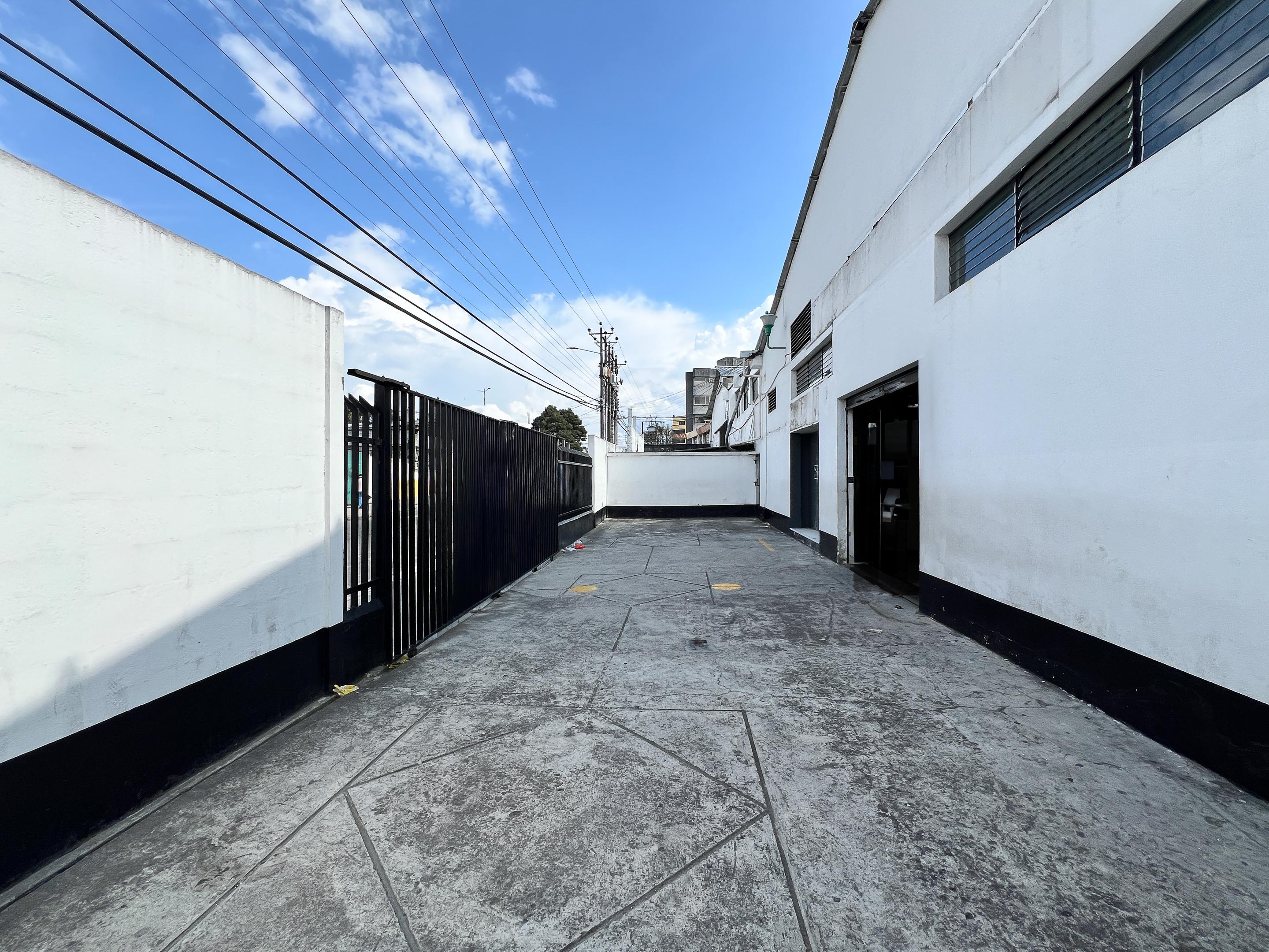 Local Comercial, Galpón y Bodega Sector La Delicia