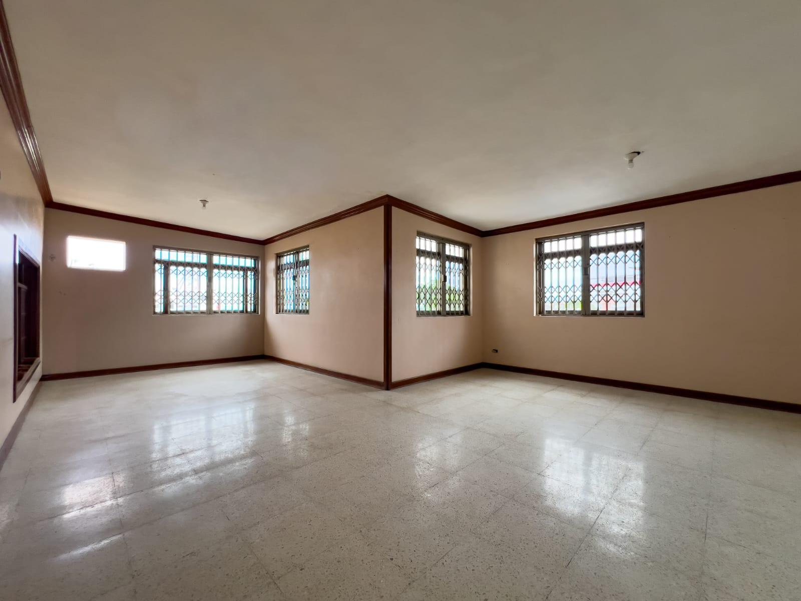 Venta de Casa Unifamiliar en Manta