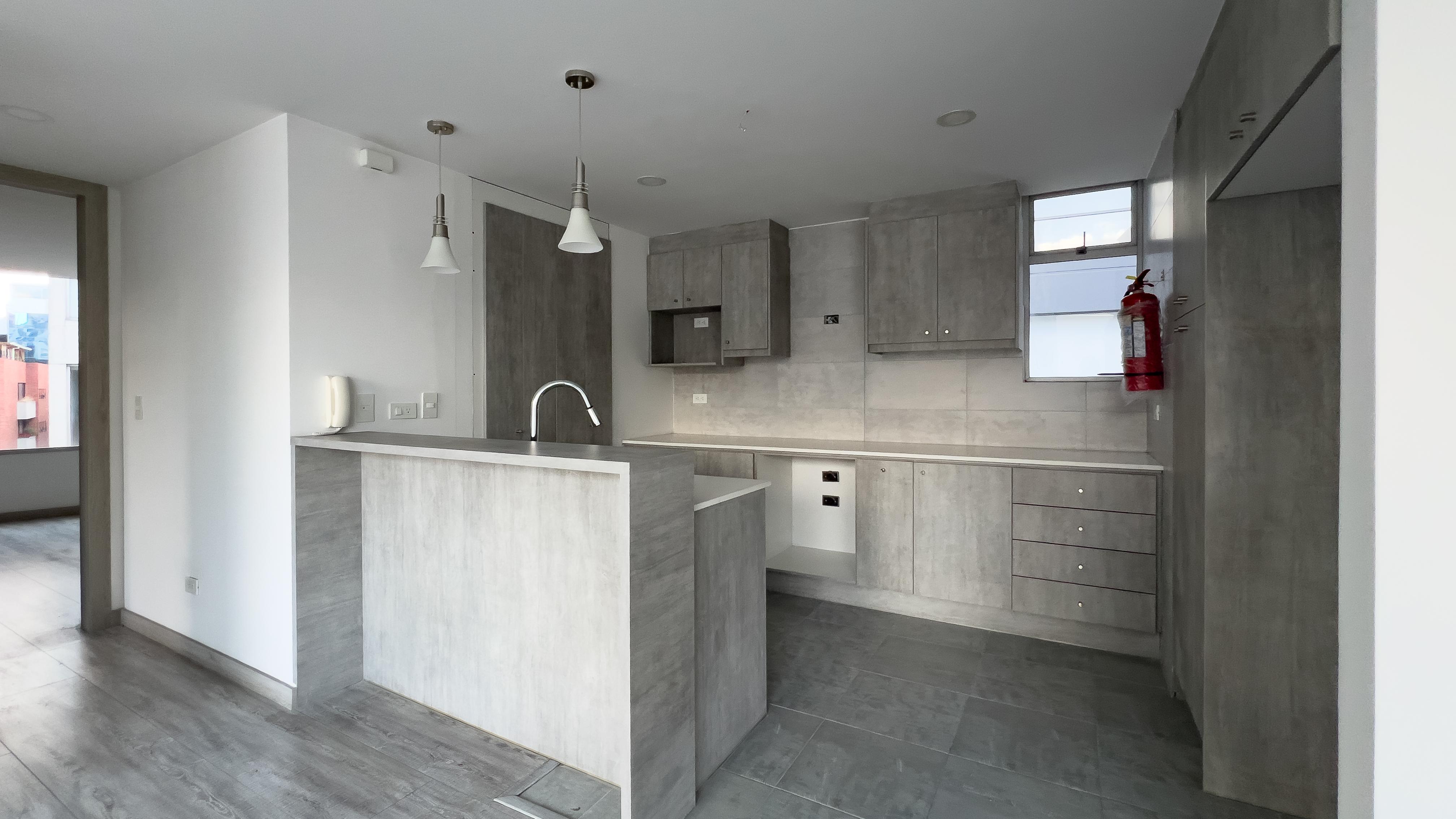 Departamento en venta, Edificio Moscú, Sector República del Salvador, Quito