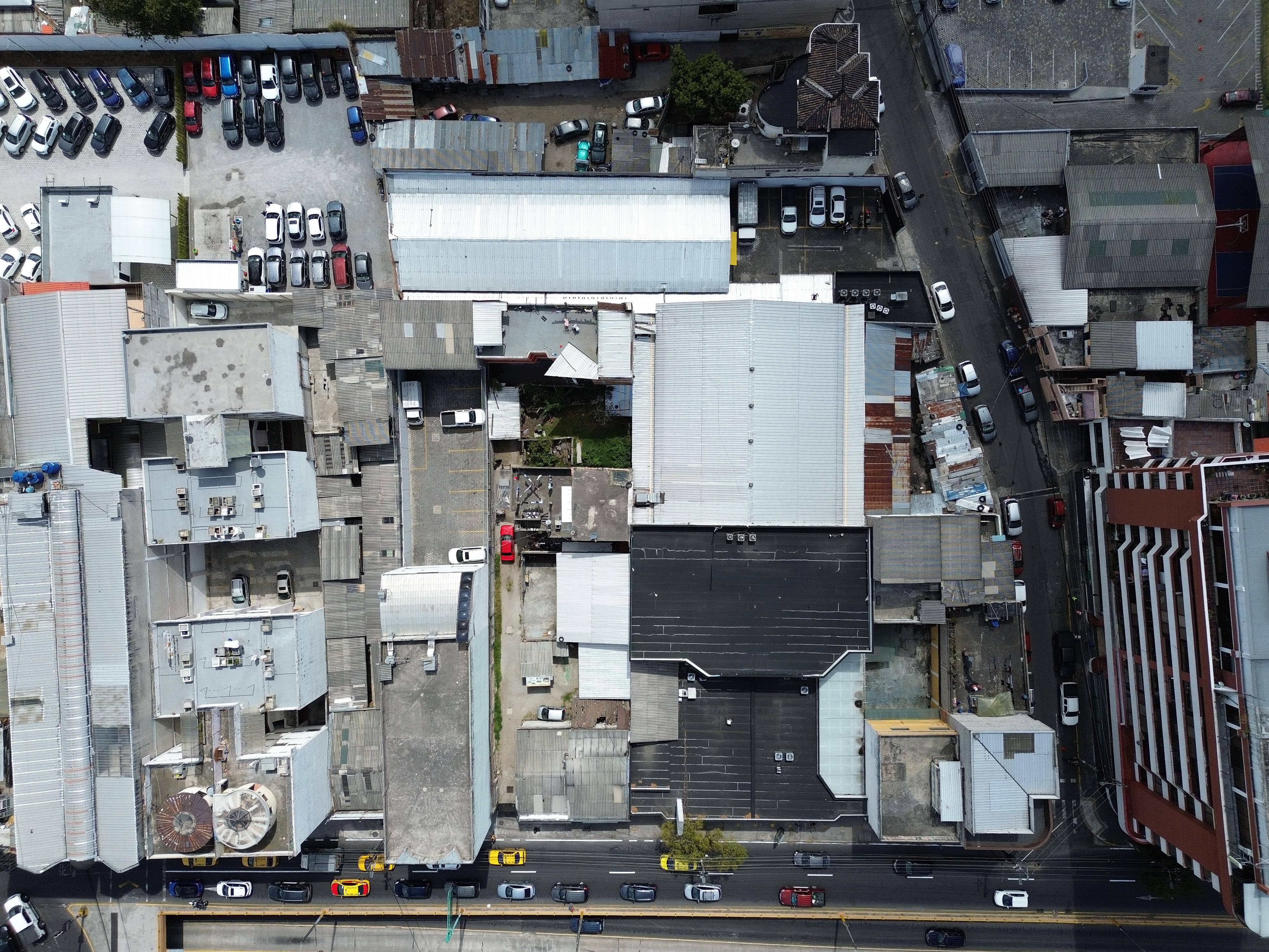 Oficina en venta en Av. 10 de Agosto N37-99 y Barón de Carondelet, Quito