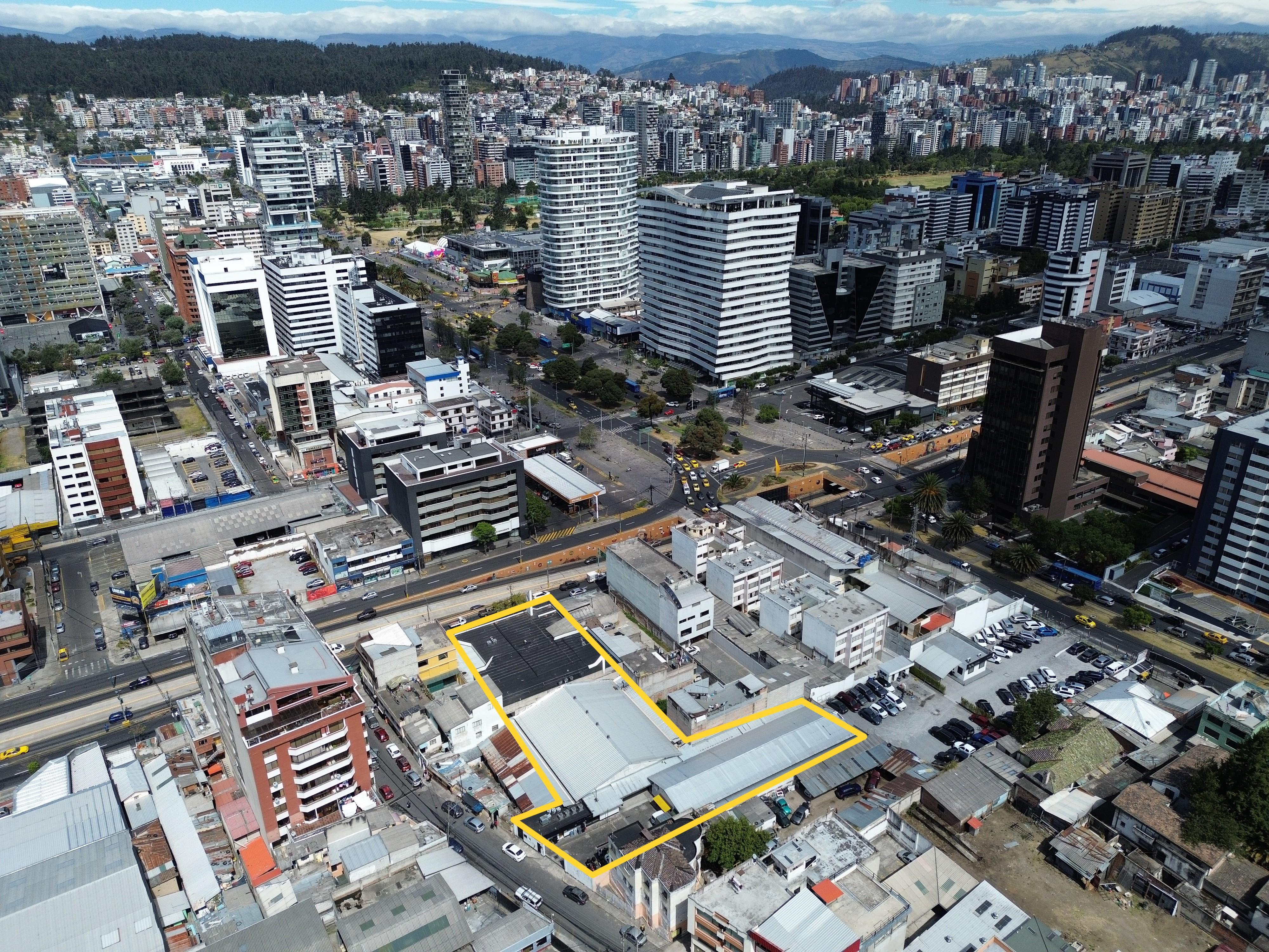 Oficina en venta en Av. 10 de Agosto N37-99 y Barón de Carondelet, Quito