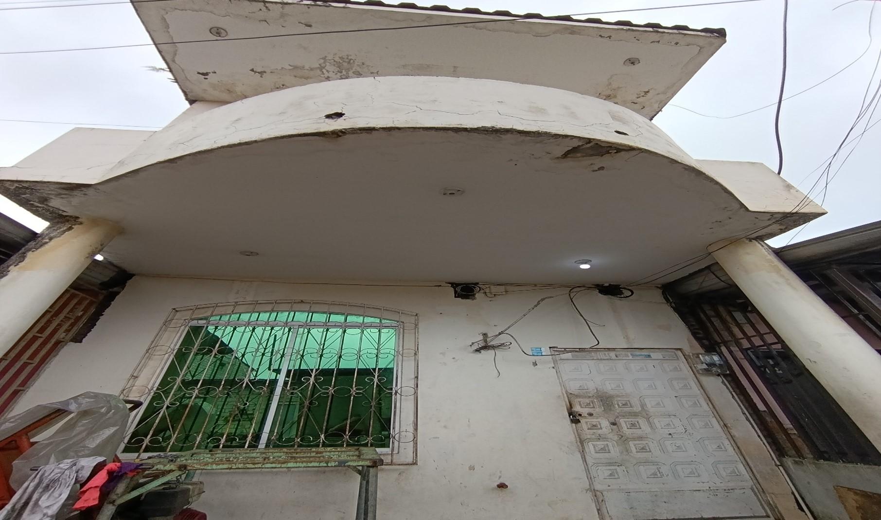 Casa de dos pisos en venta en Quevedo