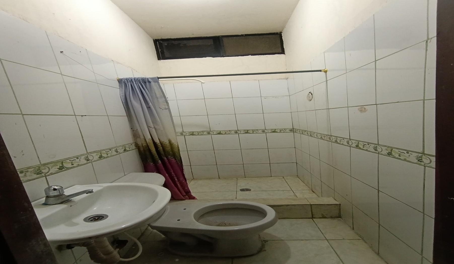 Casa de dos pisos en venta en Quevedo