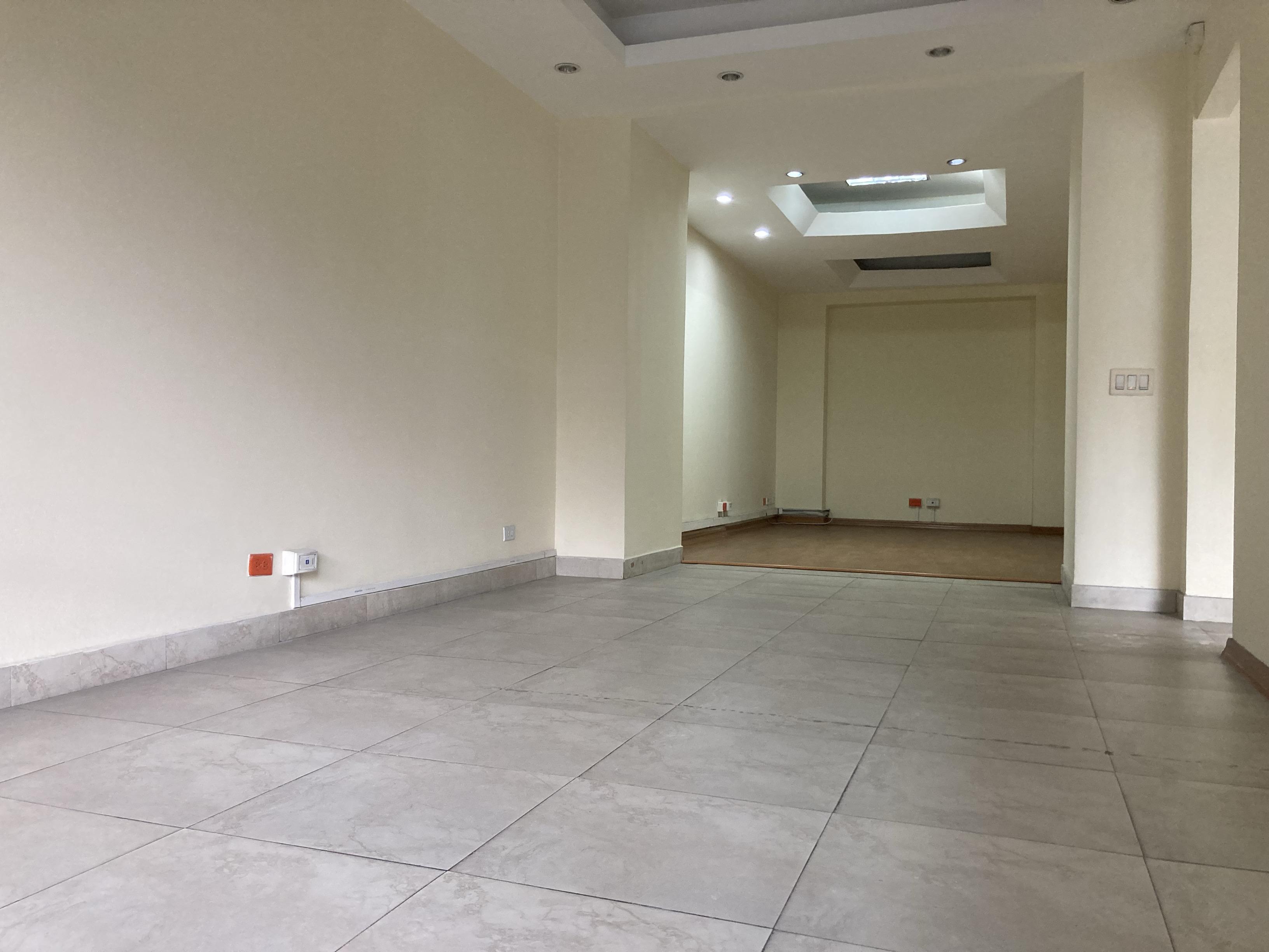 Local Comercial en venta en la Av. La Coruña