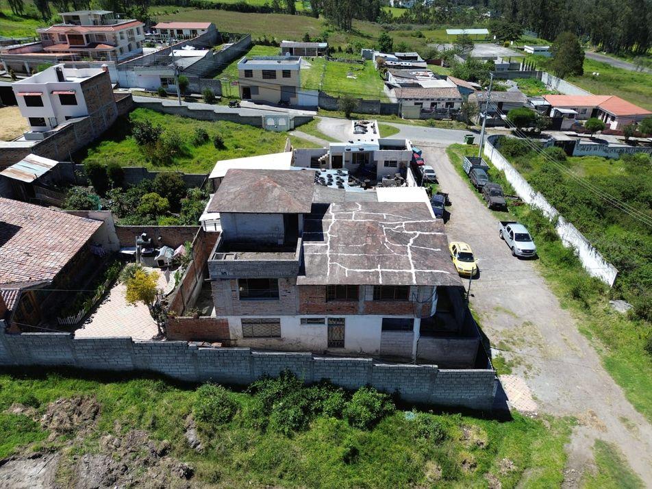 Casa de 3 plantas en Ibarra