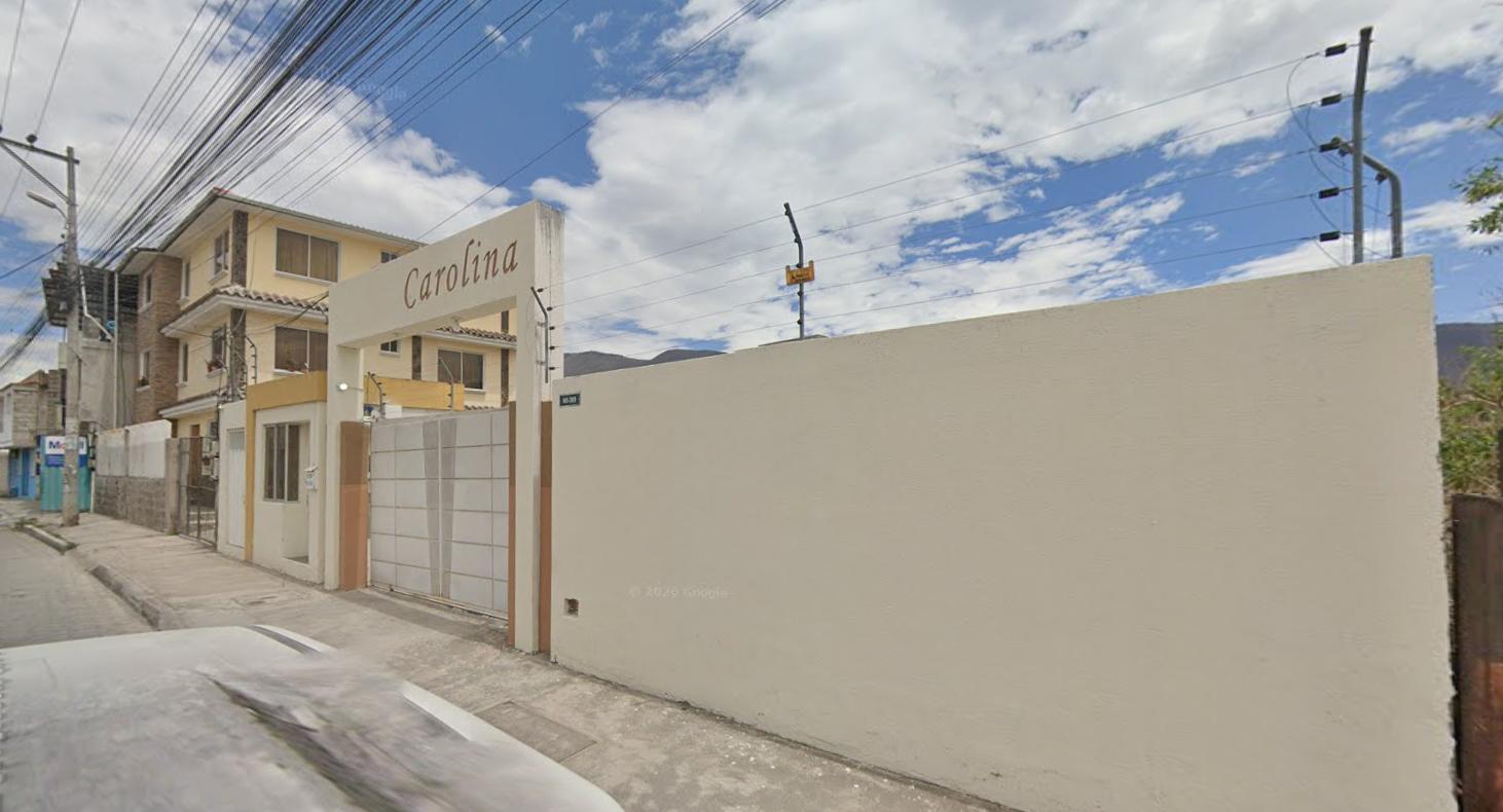 Casa aplica a crédito VIP, en Lulumbamba, San Antonio de Pichincha