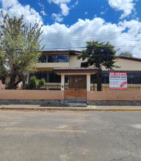 Amplia Casa De Venta En Urb. La Colina, Sangolqui
