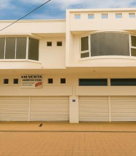 Edificio comercial en Machala