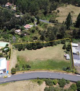 Terreno en  venta en Mirasierra a metros del CROE