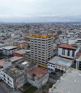 4 Oficinas en Manta, Edificio Banco Pichincha, Calle 11